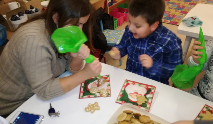 9. fotografia fotogalérie Vianočná dielnička