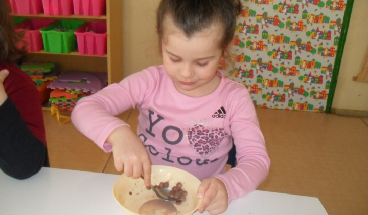 19. fotografia fotogalérie Apríl v škôlke